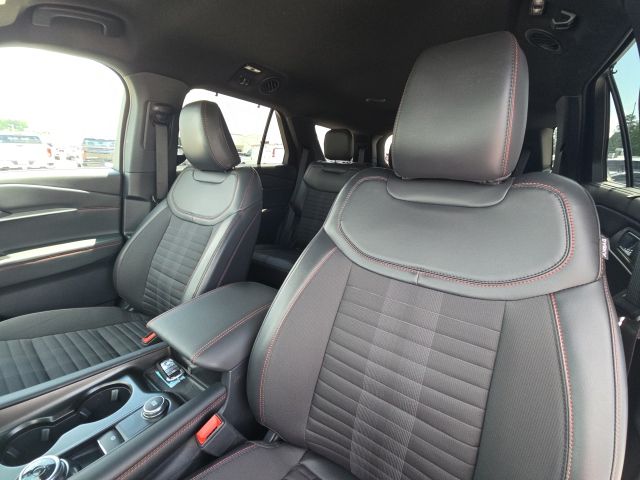2025 Ford Explorer ST-Line:168840A
