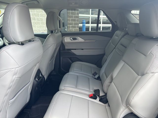 Certified Used 2025 Silver Ford Active image 31