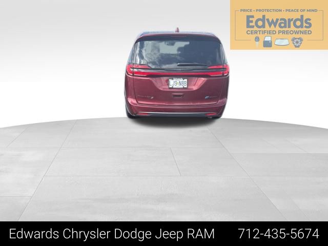 Velvet Red Pearlcoat 2022 Chrysler Pacifica Hybrid Touring L FWD Minivan Front-Wheel Drive Continuously Variable Transmission
