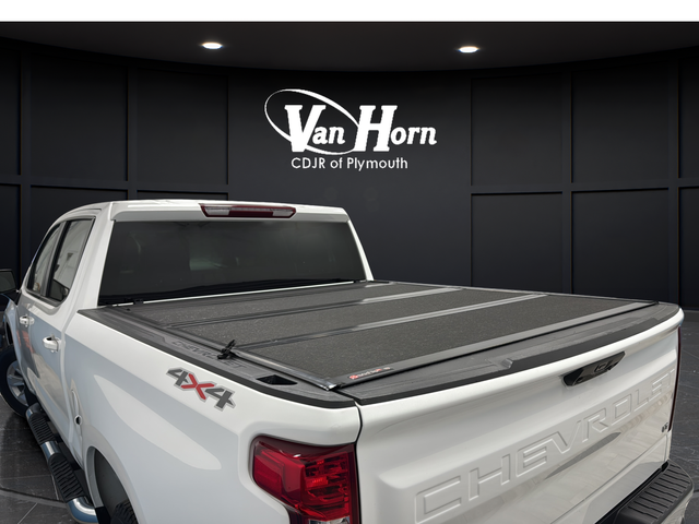 Used 2023 Summit White Chevrolet LT image 35