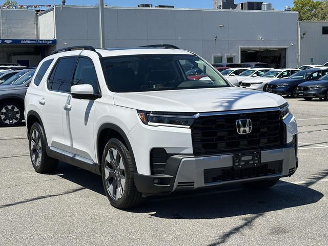 2026 Honda Pilot Touring AWD's photo