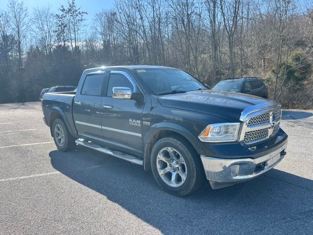 2017 RAM 1500 Laramie Crew Cab 4WD