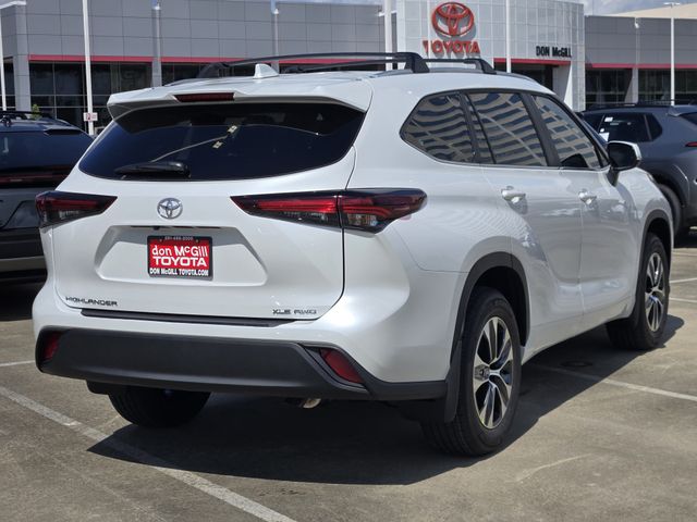 2026 Toyota Highlander XLE Beige at Gullo Toyota