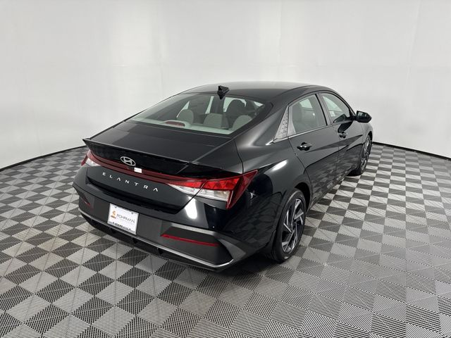 New 2025 Hyundai Elantra For Sale in Indianapolis, IN