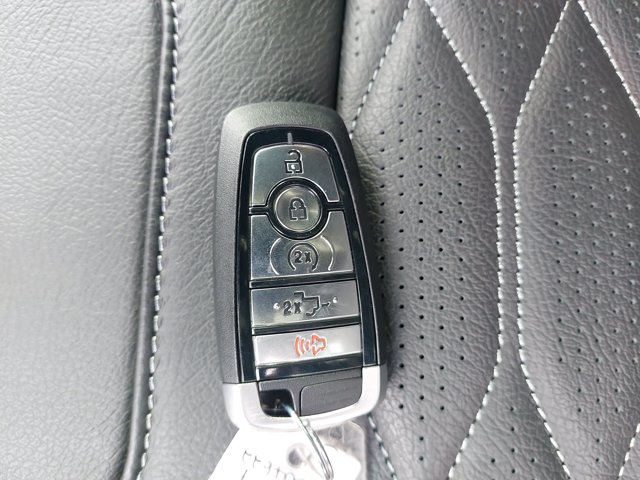New 2026 Gray Ford XLT image 34