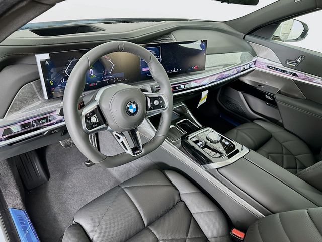 2025 BMW 7 Series 740i xDrive 9