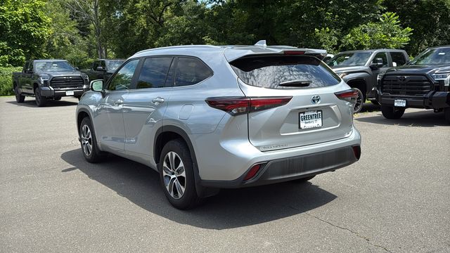 Used 2024 Toyota Highlander Hybrid SUV