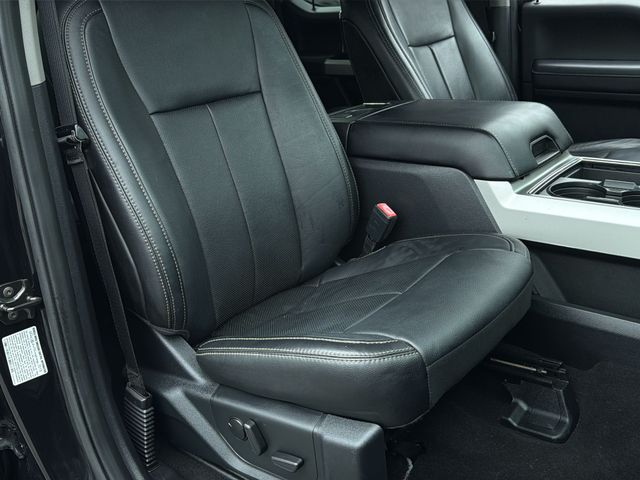 Used 2020 Black Ford Lariat image 35