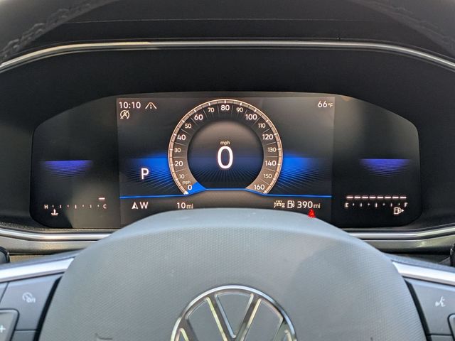 2025 Volkswagen Taos SE Black - Photo 17