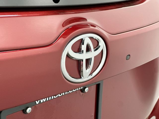 2019 Toyota Highlander SE Red at Spitzer Acura