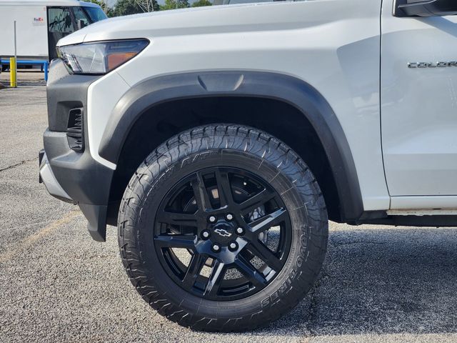 2025 Chevrolet Colorado Trail Boss White at AutoSavvy Houston Northwest