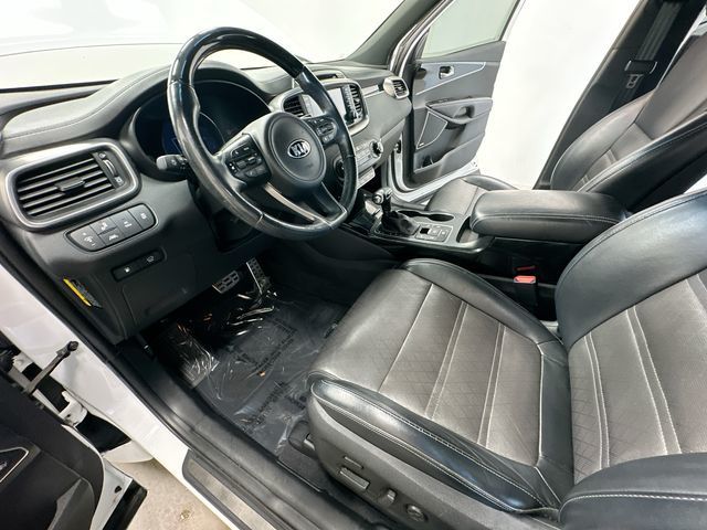 2018 Kia Sorento SX Limited White at Sutliff Volkswagen
