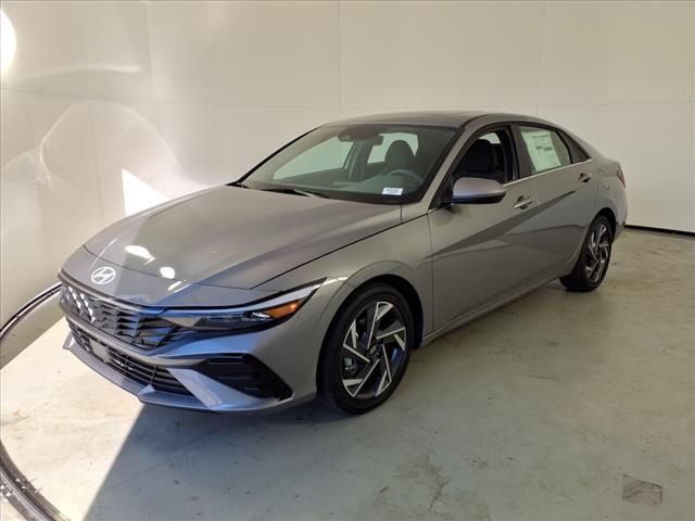 2025 Hyundai Elantra SEL Convenience photo