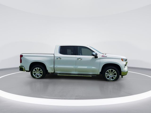 Used 2024 White Chevrolet LTZ image 9