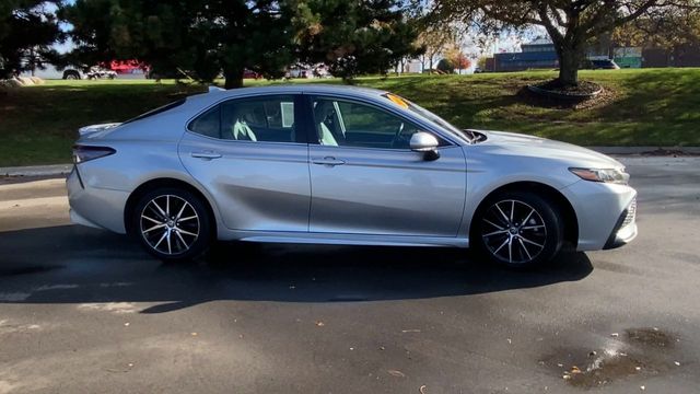 2022 Toyota Camry SE 9