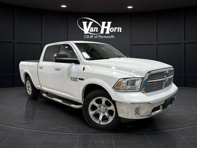 2016 RAM 1500 Laramie 4x4 Crew Cab 6'4's photo