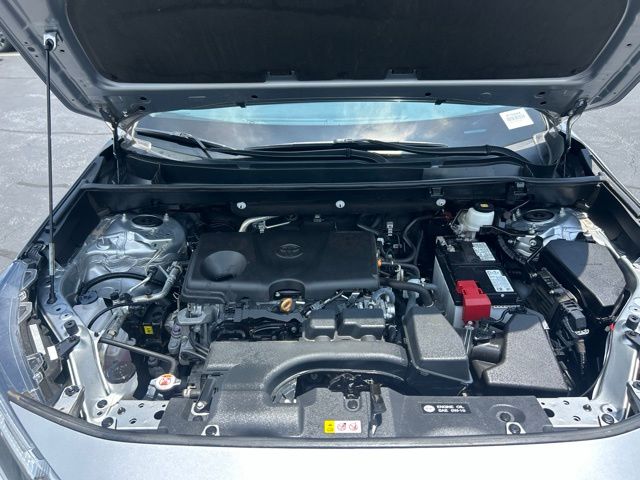 2024 Toyota RAV4 XLE - Photo 15
