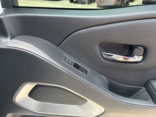 2024 Nissan Frontier SV White at Royal Nissan