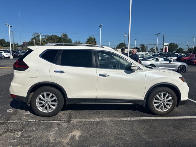 2018 Nissan Rogue SV 8