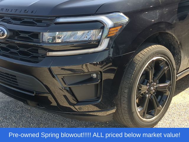 Used 2023 Agate Black Metallic Ford Limited image 7