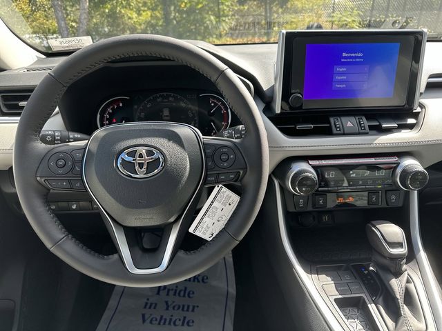 2024 Toyota RAV4 XLE Premium 7