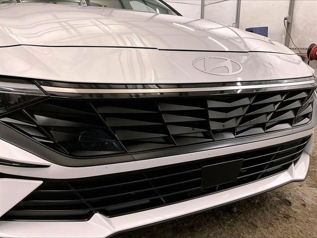 2024 Hyundai Elantra SEL White at Klick Lewis Buick Chevrolet