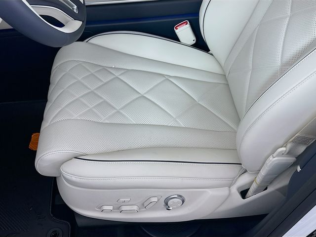 Thumbnail: 2026 Genesis GV80 - 21