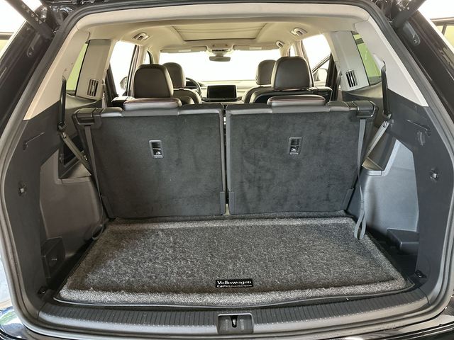 2024 Volkswagen Atlas 2.0T Peak Edition SE w/Technology Black at Subaru and VW of Moon Township