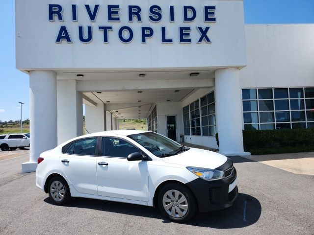 Clear White 2018 Kia Rio Sedan Front-Wheel Drive 6-Speed Automatic