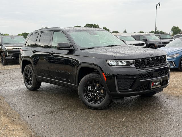 new 2026 Jeep Grand Cherokee car, priced at $37,525