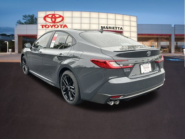 2025 Toyota Camry SE 24