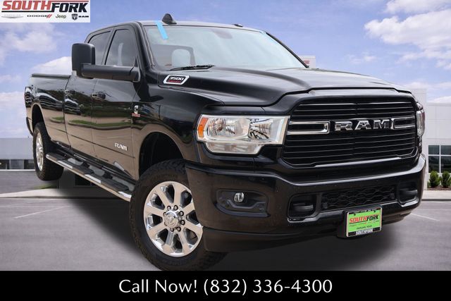 Diamond Black Crystal Pearlcoat 2019 RAM 3500 Pickup Truck Four-Wheel Drive 6-Speed Automatic
