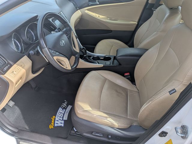 2012 Hyundai Sonata - Image 12