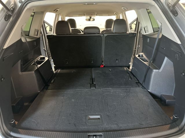 2023 Volkswagen Atlas 2.0T SE Silver at Sutliff Volkswagen