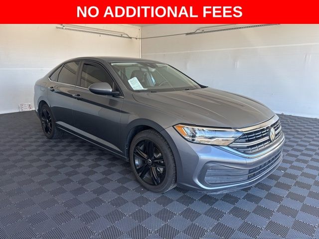 Platinum Gray Metallic 2024 Volkswagen Jetta SE FWD Sedan Front-Wheel Drive 8-Speed Automatic