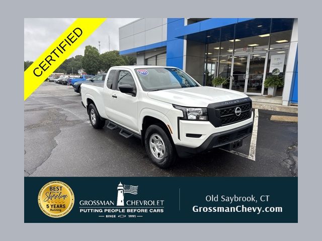 Glacier White 2022 Nissan Frontier Pickup Truck Four-Wheel Drive 9-Speed Automatic