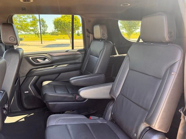 2022 Chevrolet Suburban LT