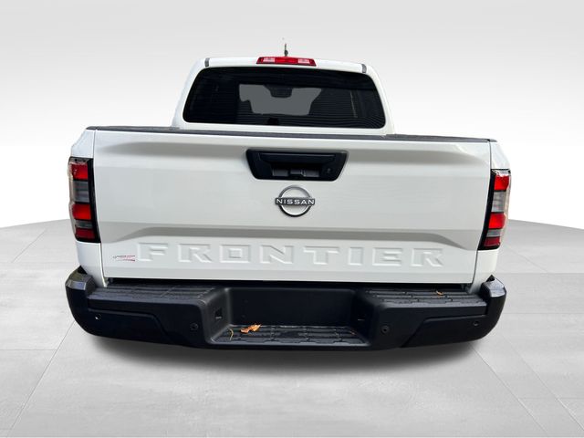 2025 Nissan Frontier S 8