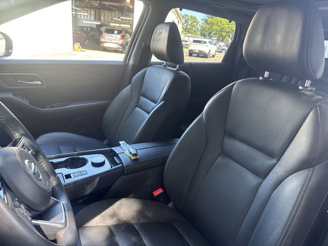 Used 2021 Gray Nissan SL image 15