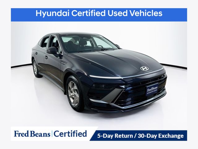 Carbon Blue 2025 Hyundai Sonata Sedan Front-Wheel Drive 8-Speed Automatic