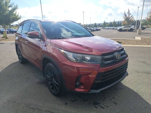 2019 Toyota Highlander SE