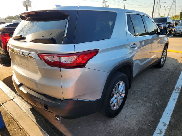2020 Chevrolet Traverse LS Silver at Community Kia