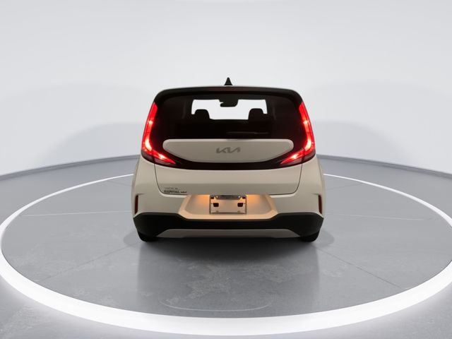 Used 2023 White Kia LX image 5