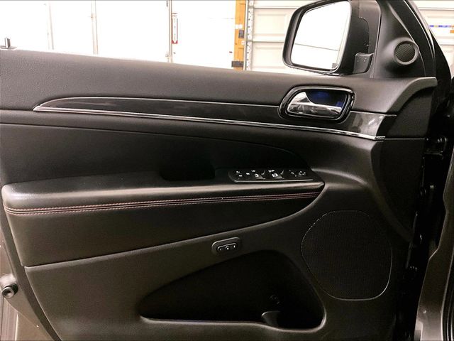 2020 Jeep Grand Cherokee Trailhawk Gray at South Hills CDJR