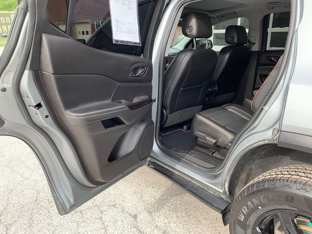 Used 2023 GMC Acadia SUV