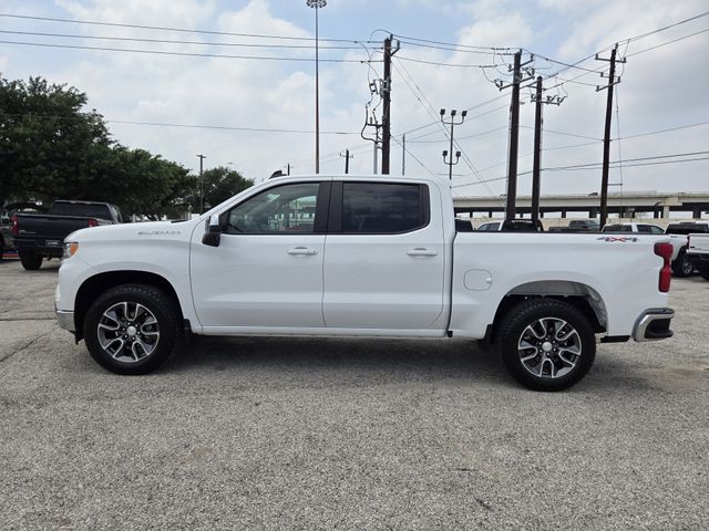 2024 Chevrolet Silverado 1500 LT - 3