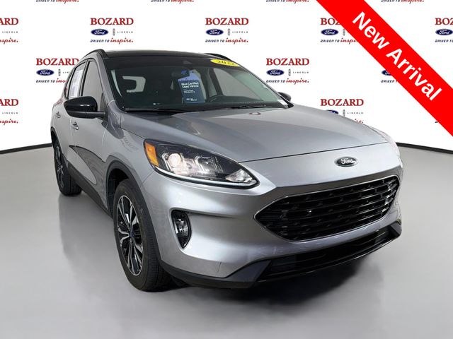 Iconic Silver Metallic 2022 Ford Escape SUV / Crossover All-Wheel Drive 8-Speed Automatic