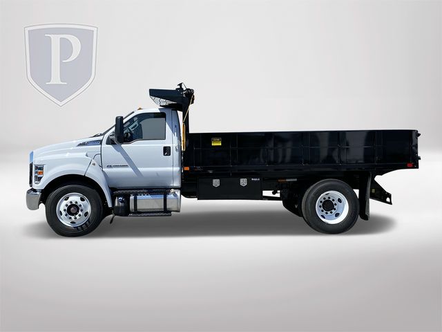 2025 Ford F-650SD Base 2