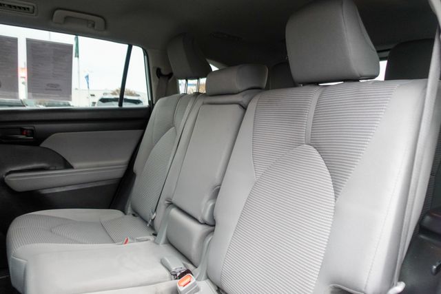used 2023 Toyota Highlander car, priced at $32,900
