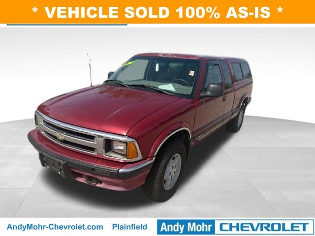 Red 1995 Chevrolet S-10 LS Extended Cab 4WD Pickup Truck Four-Wheel Drive 5-Speed Manual